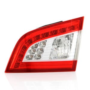 FEU ARD PEUGEOT 508 SW 01/11 => SUR HAYON = LED = 043971