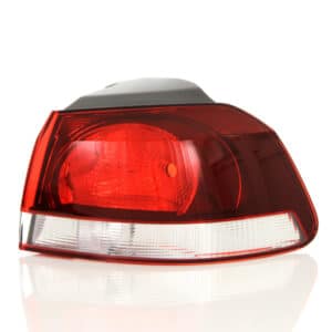 FEU ARD VOLKSWAGEN GOLF 11/08 => SUR AILE = FUME - SPORT