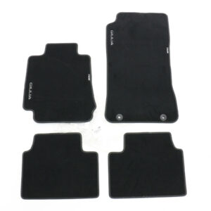 Lot de 4 tapis de sol en velours avec logo Giulia brodé en blanc - Réf. 50903628 - Pièce origine