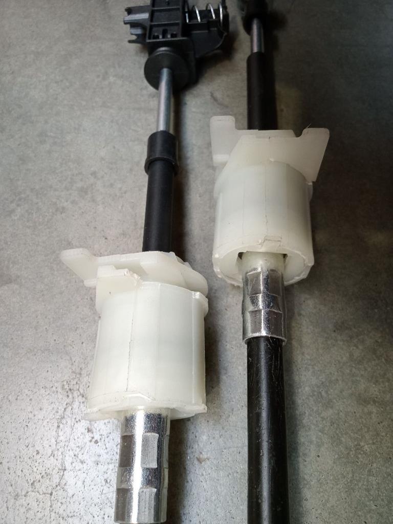 Tirette à câble, boîte de vitesse Fiat Ducato 06> kit 2.3 jtd# 1050/1150 MM, ułamany kawałek plastiku — Réf. USZK FT73013-01