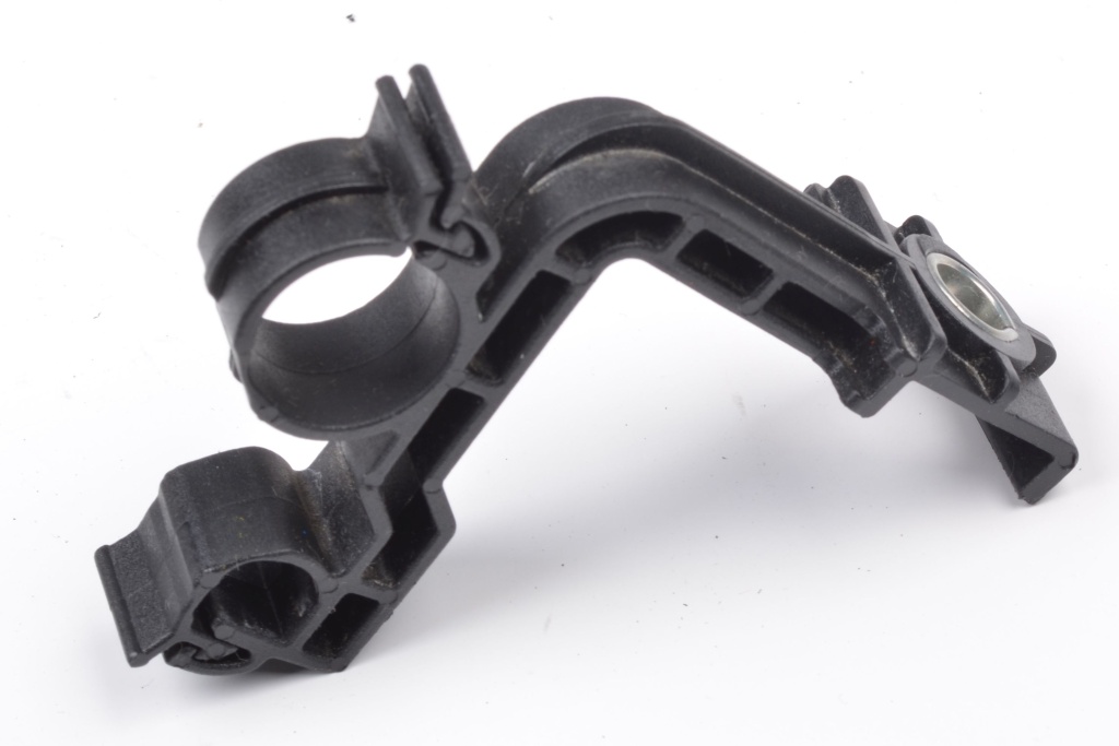 Support Fiat Ducato 06> tuyau hydraulique, direction plast — Réf. ZZ 1358401080 B